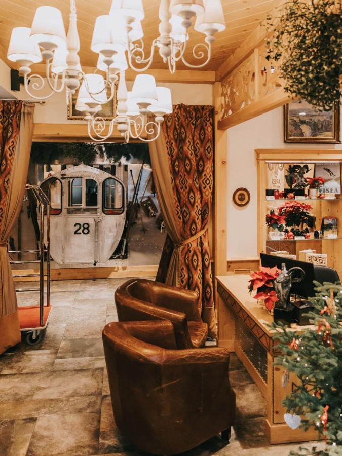 Aries Hotel & Spa ヴィスワ エクステリア 写真